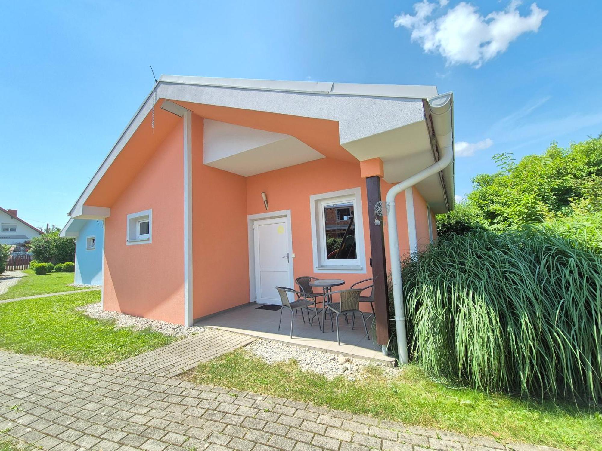 Paradies - Naehe Sonnentherme Ferienhaus *